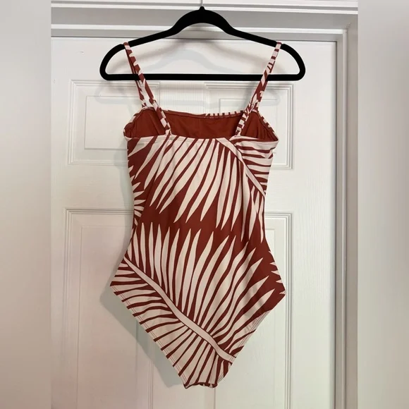 New With No Tag Swimsuit Shade & Shore Rust and White Striped Swimsuit - Picture 3 of 9